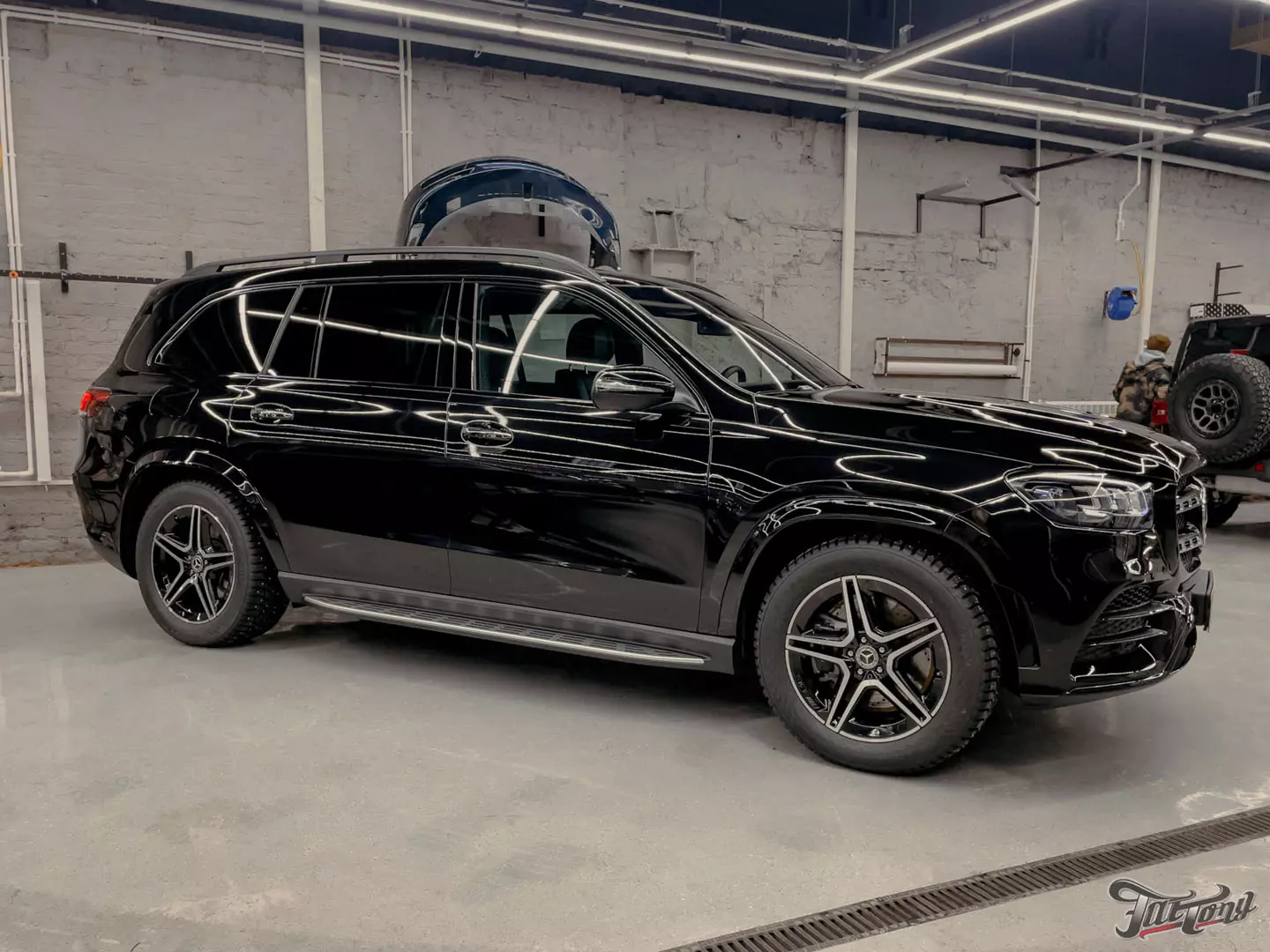 Частичная оклейка Mercedes GLS, привезенного из Германии